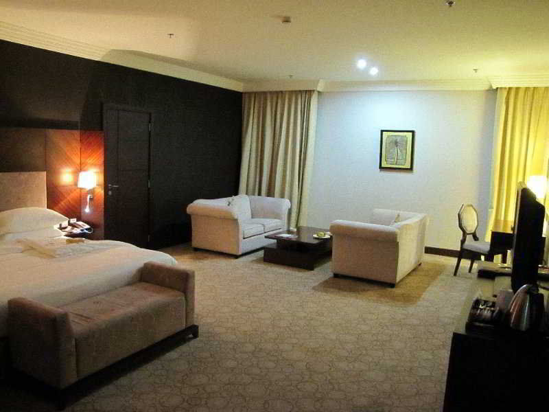 Amt Mena Aparthotel Doha Exterior foto