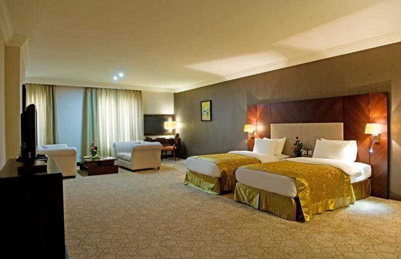Amt Mena Aparthotel Doha Exterior foto